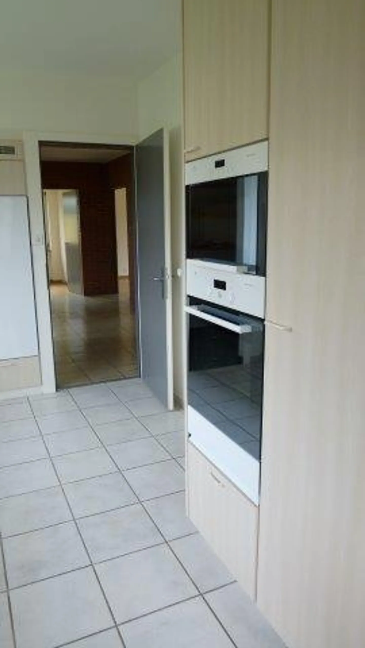 Charmante maison individuelle de 5,5 pièces à Embrach, limitée à un an - Photo 8 sur 49