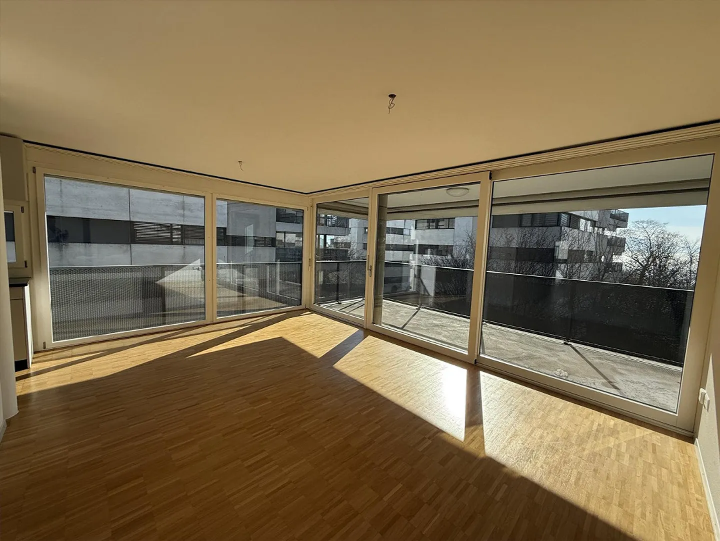 Sublime appartement de 4.5 pièces à Lausanne avec vue lac - Photo 2 of 3