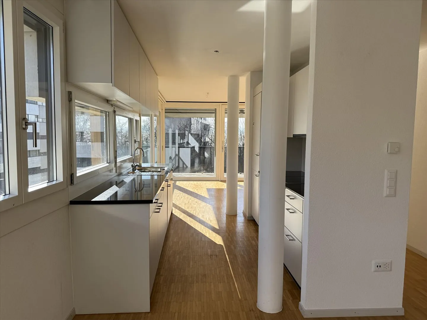 Sublime appartement de 4.5 pièces à Lausanne avec vue lac - Photo 3 of 3
