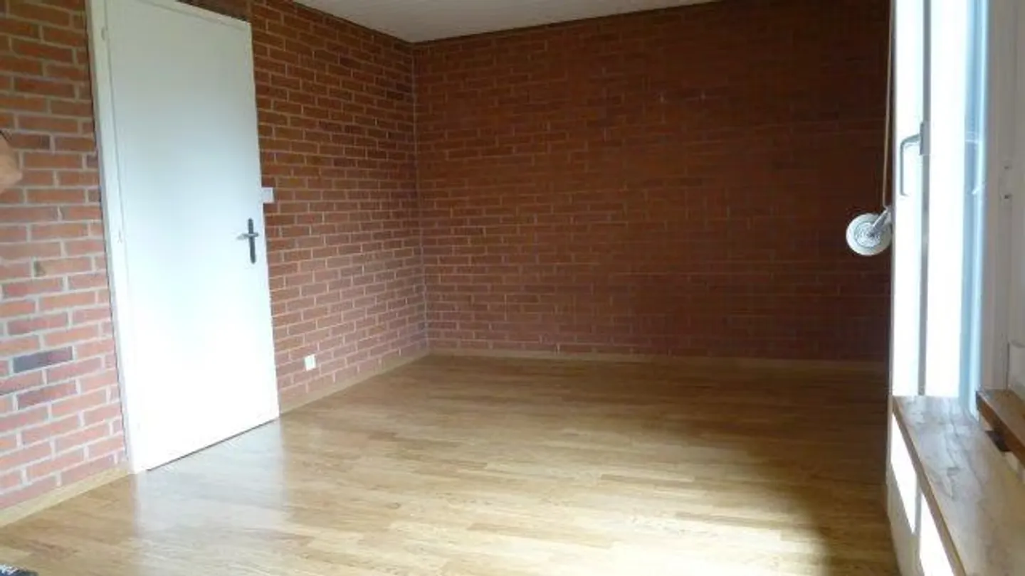Charmante maison individuelle de 5,5 pièces à Embrach, limitée à un an - Photo 26 sur 49