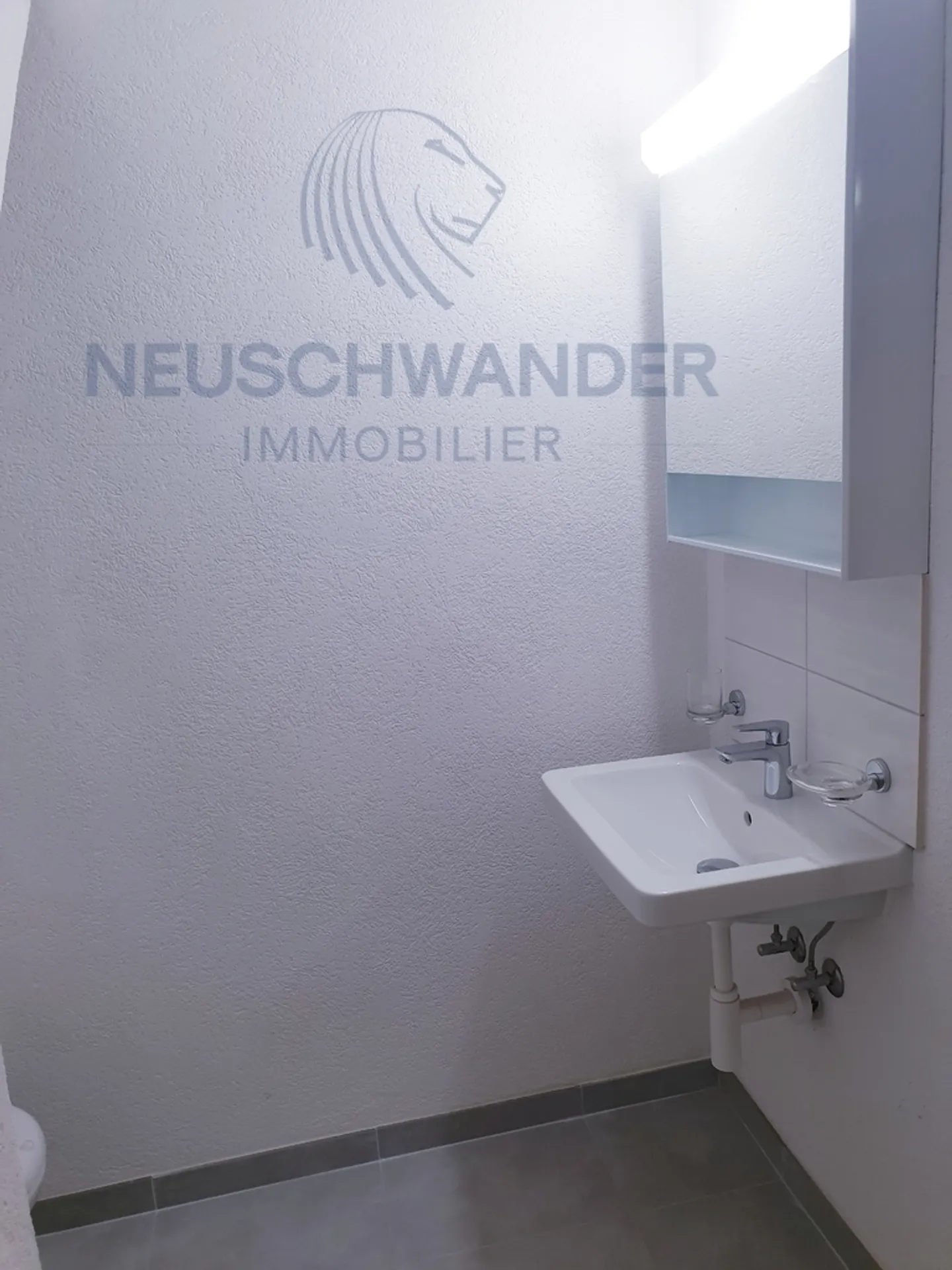 2.5-room apartment - 70 m2 with private garden 84 m2 - Photo 9 of 10