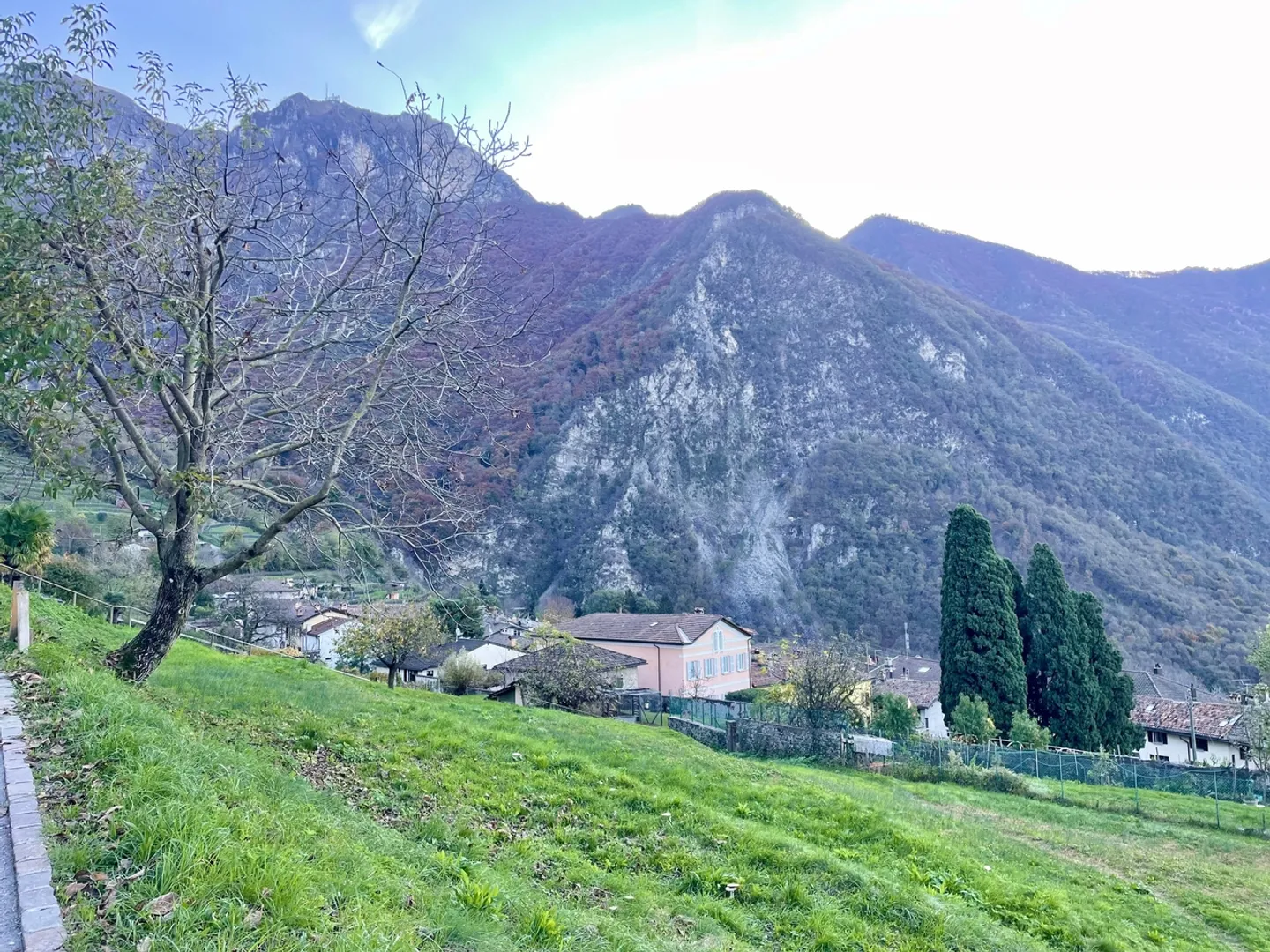 Terrain à bâtir avec vue sur le lac à vendre - Photo 4 sur 4