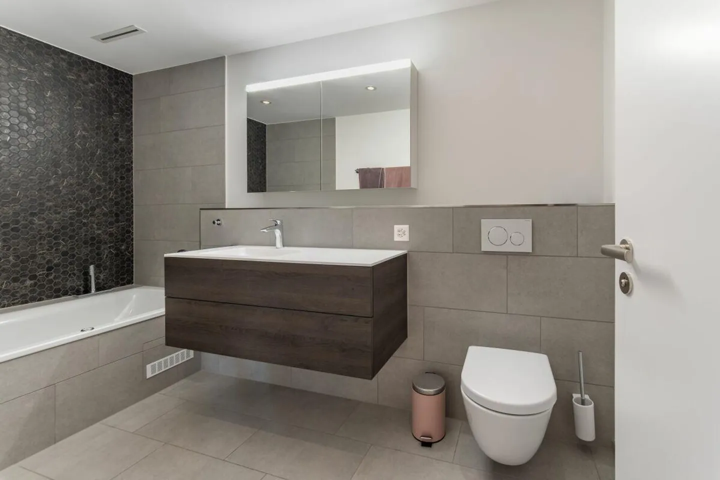 Modernes Apartment im Papieri-Areal - Foto 10 von 18