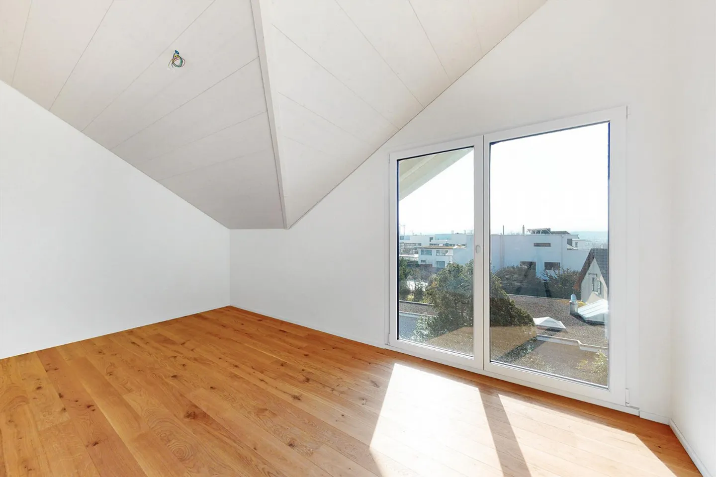 Penthouse moderne dans le meilleur emplacement cherche nouveau locataire à partir du 01.04.2026 - Photo 4 sur 12