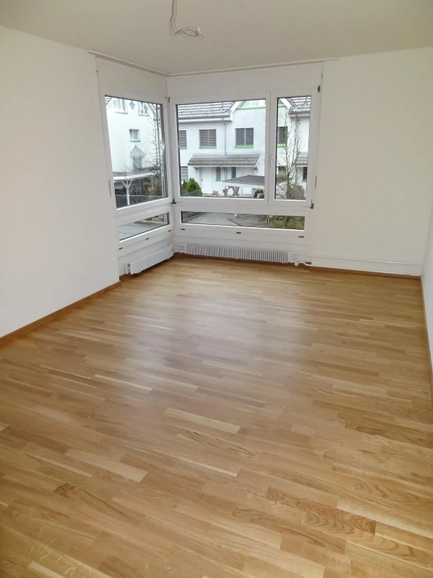 3.5 Zimmerwohnung in ruhig gelegener Überbauung im Grünen - Photo 5 of 10