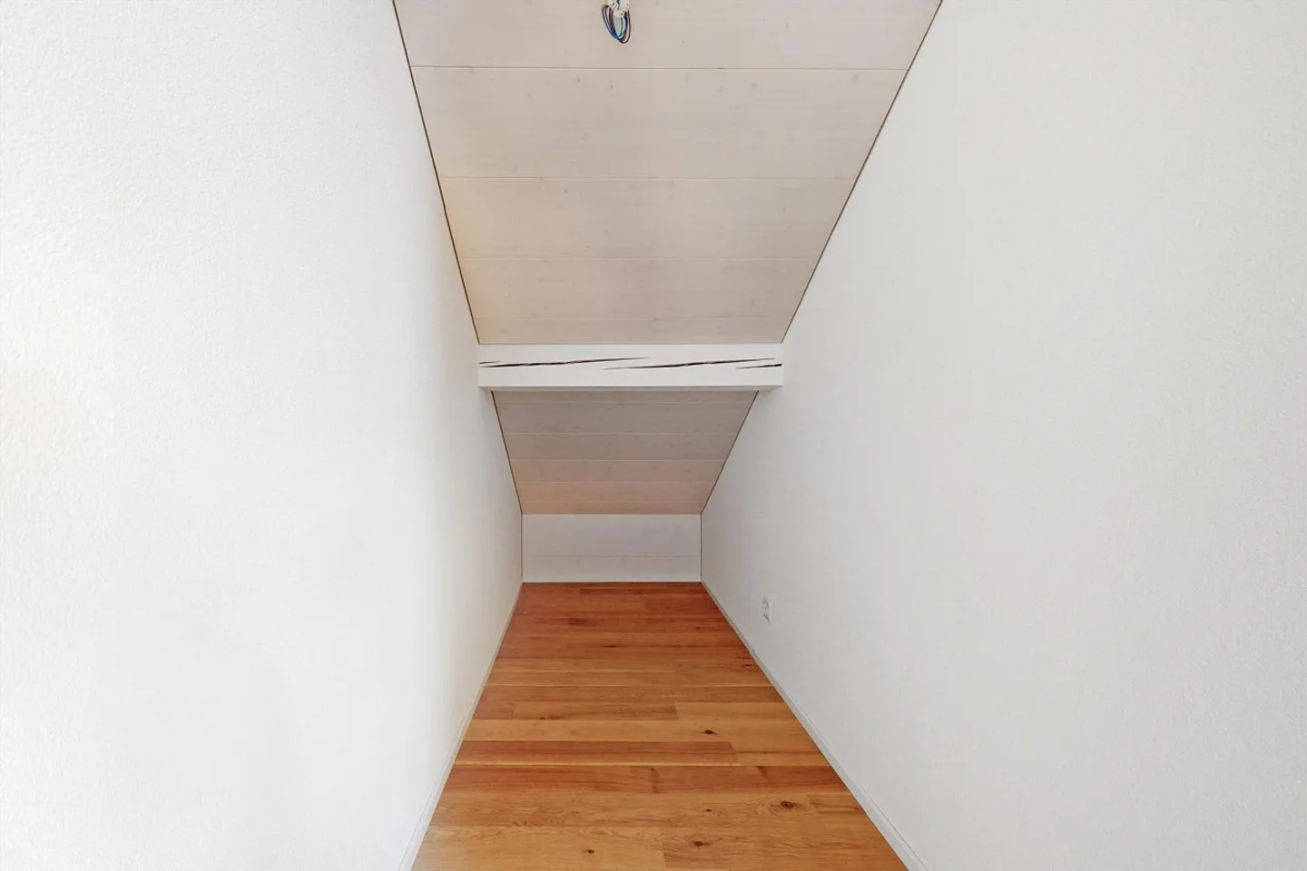 Penthouse moderne dans le meilleur emplacement cherche nouveau locataire à partir du 01.04.2026 - Photo 10 sur 12