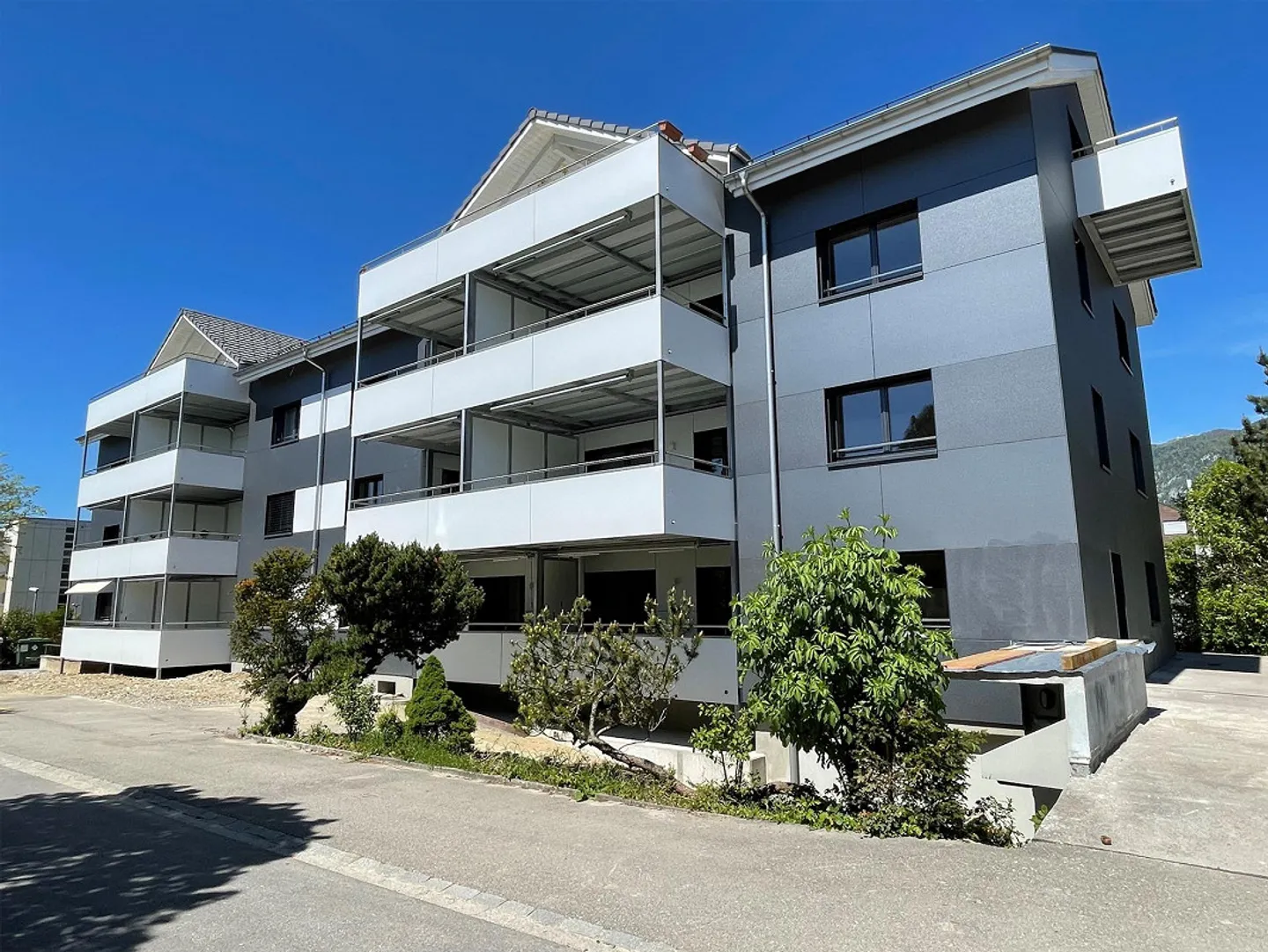 Penthouse moderne dans le meilleur emplacement cherche nouveau locataire à partir du 01.04.2026 - Photo 11 sur 12