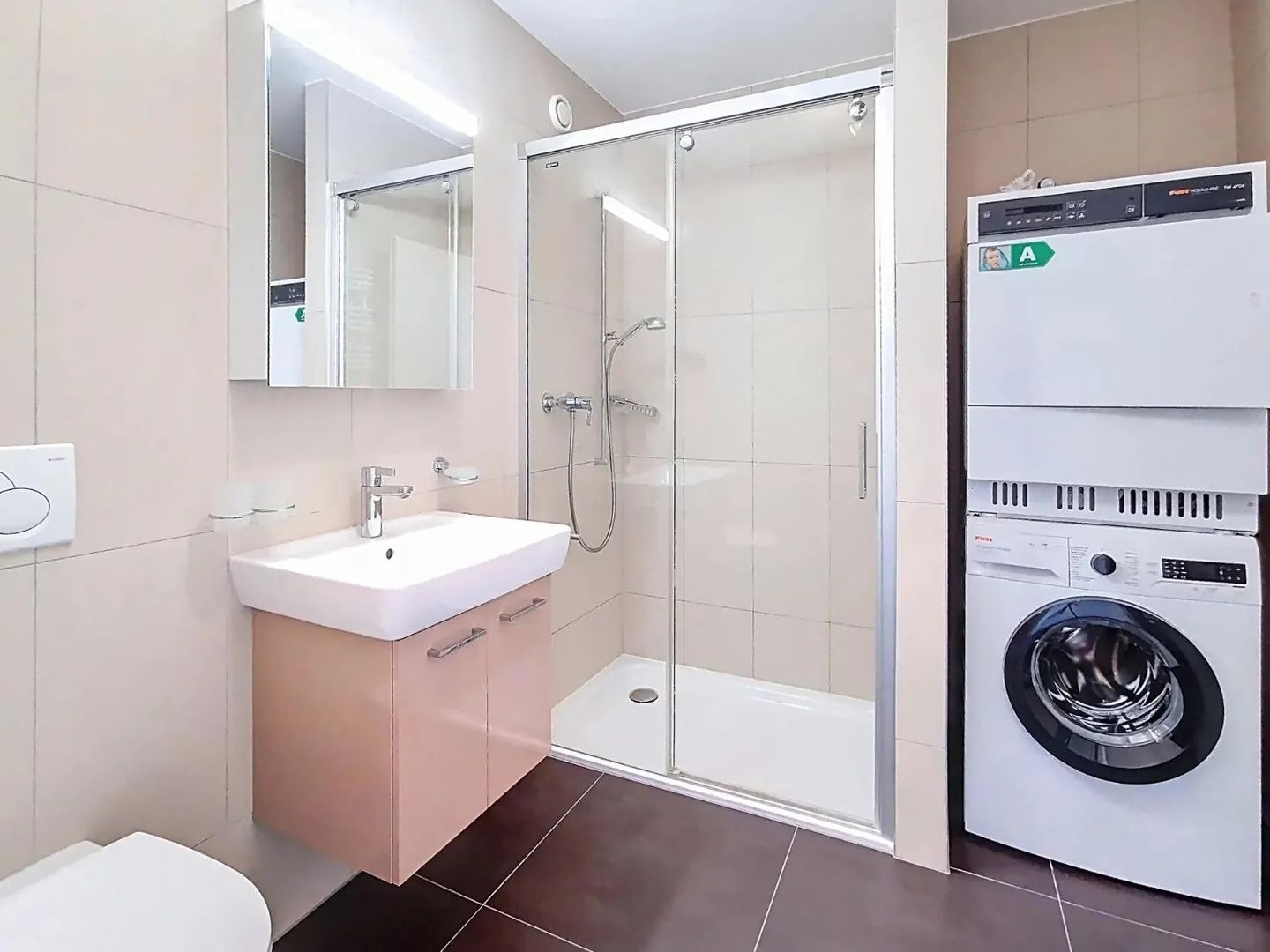 Superbo appartamento 3.5 con giardino, terrazza e vista sul lago - Foto 7 di 8