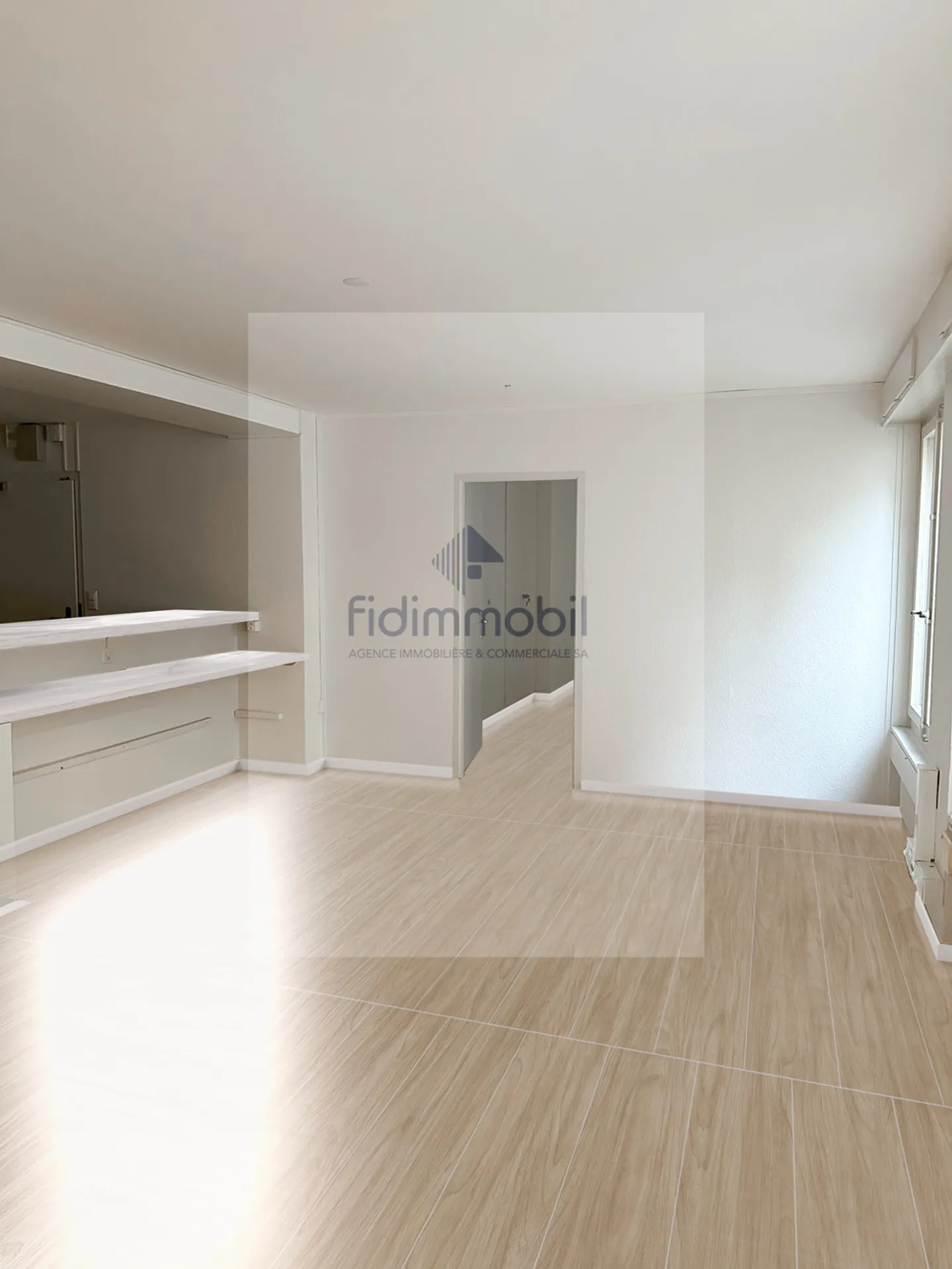 Commercial Space in City - Photo 10 of 13