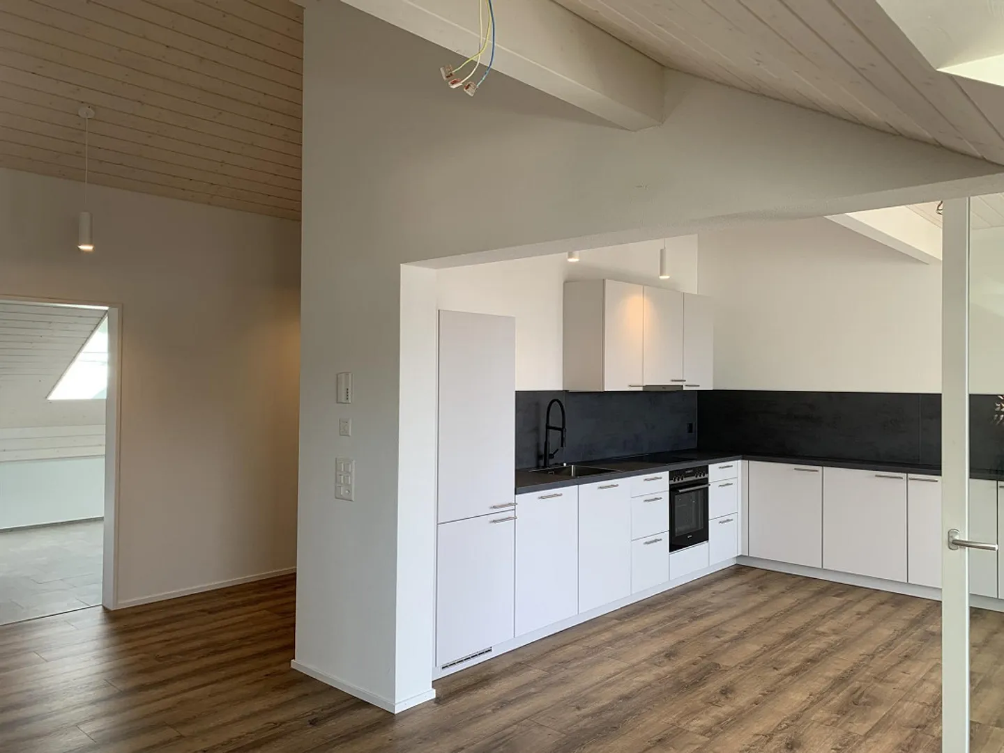 Charmante Wohnung in der Natur - Foto 2 von 8