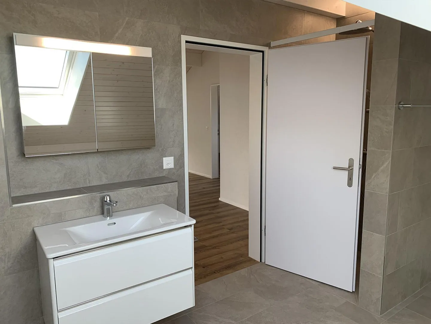 Charmante Wohnung in der Natur - Foto 6 von 8