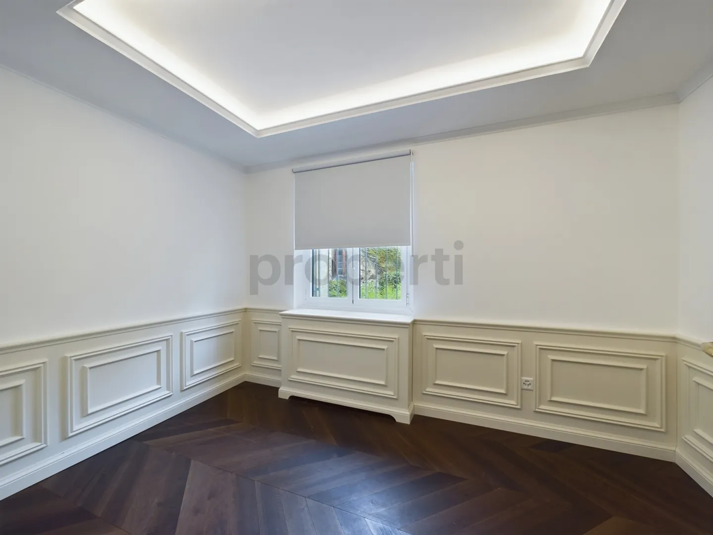 Moderne 4.5 Zimmer-Wohnung mit grosszügiger Terrasse und Garten in Küsnacht - Foto 8 von 12