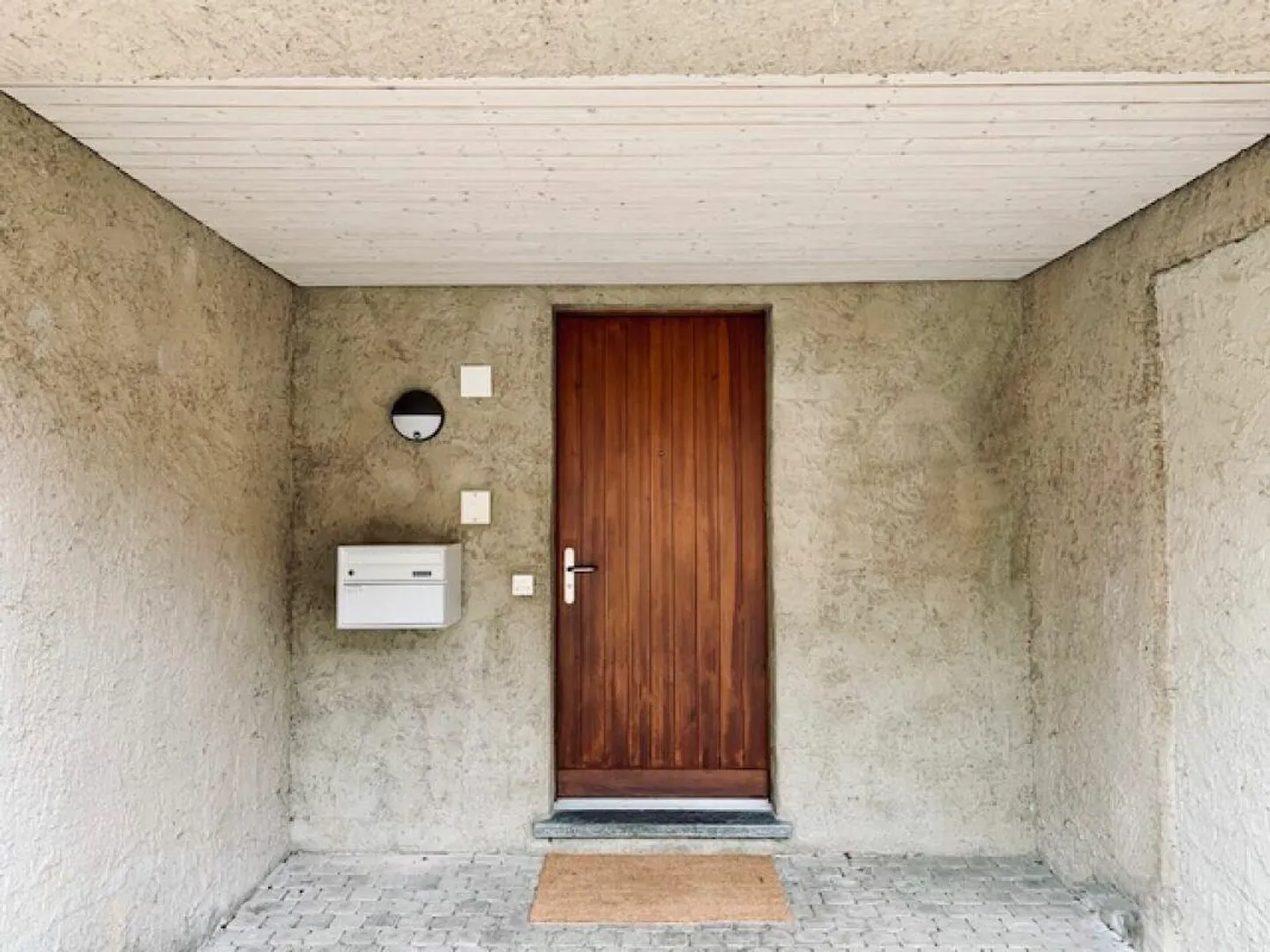 Juwelhaus mit 4,5 Zimmern in der Natur - Foto 2 von 27