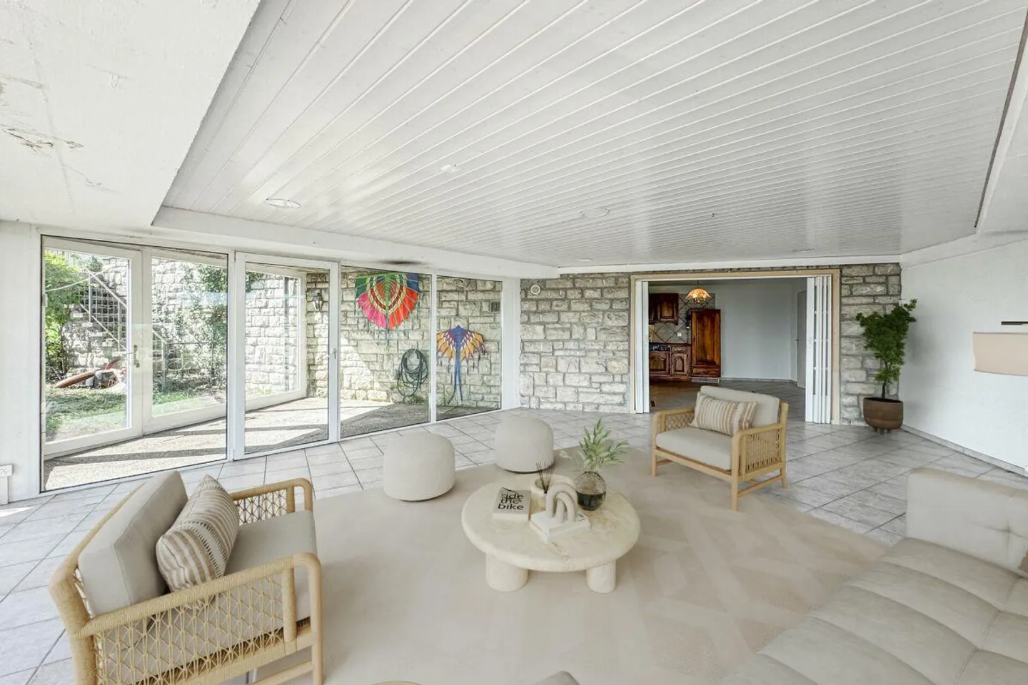 Charming Villa with Stunning Views - Photo 13 of 15