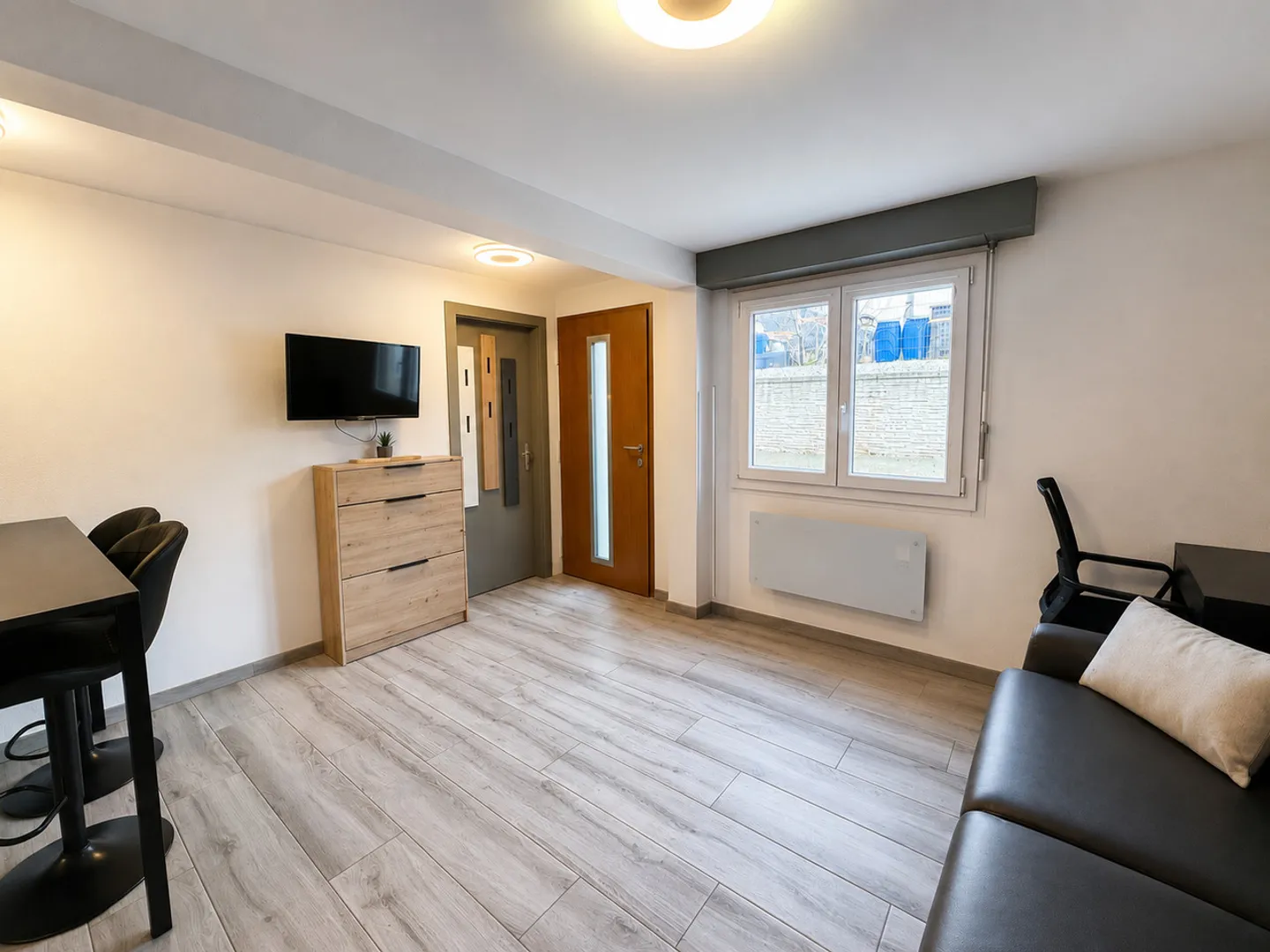Beau studio meublé dans un quartier de villas - Photo 6 sur 9