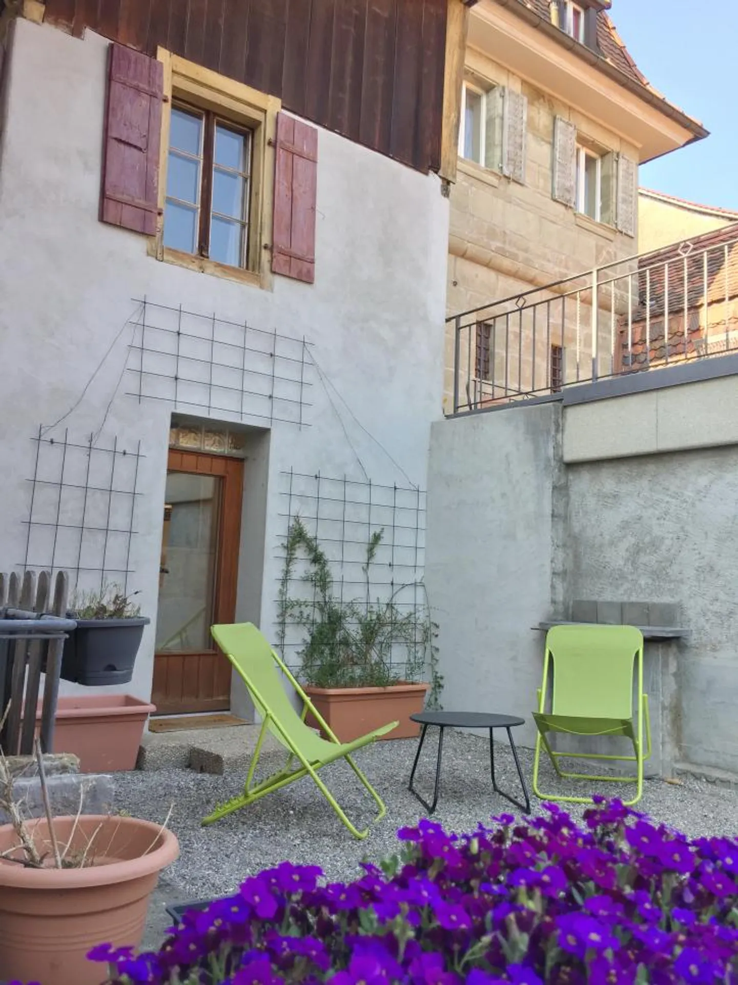 Zweigeschossige 2.5-Zimmer-Wohnung - Photo 1 sur 8