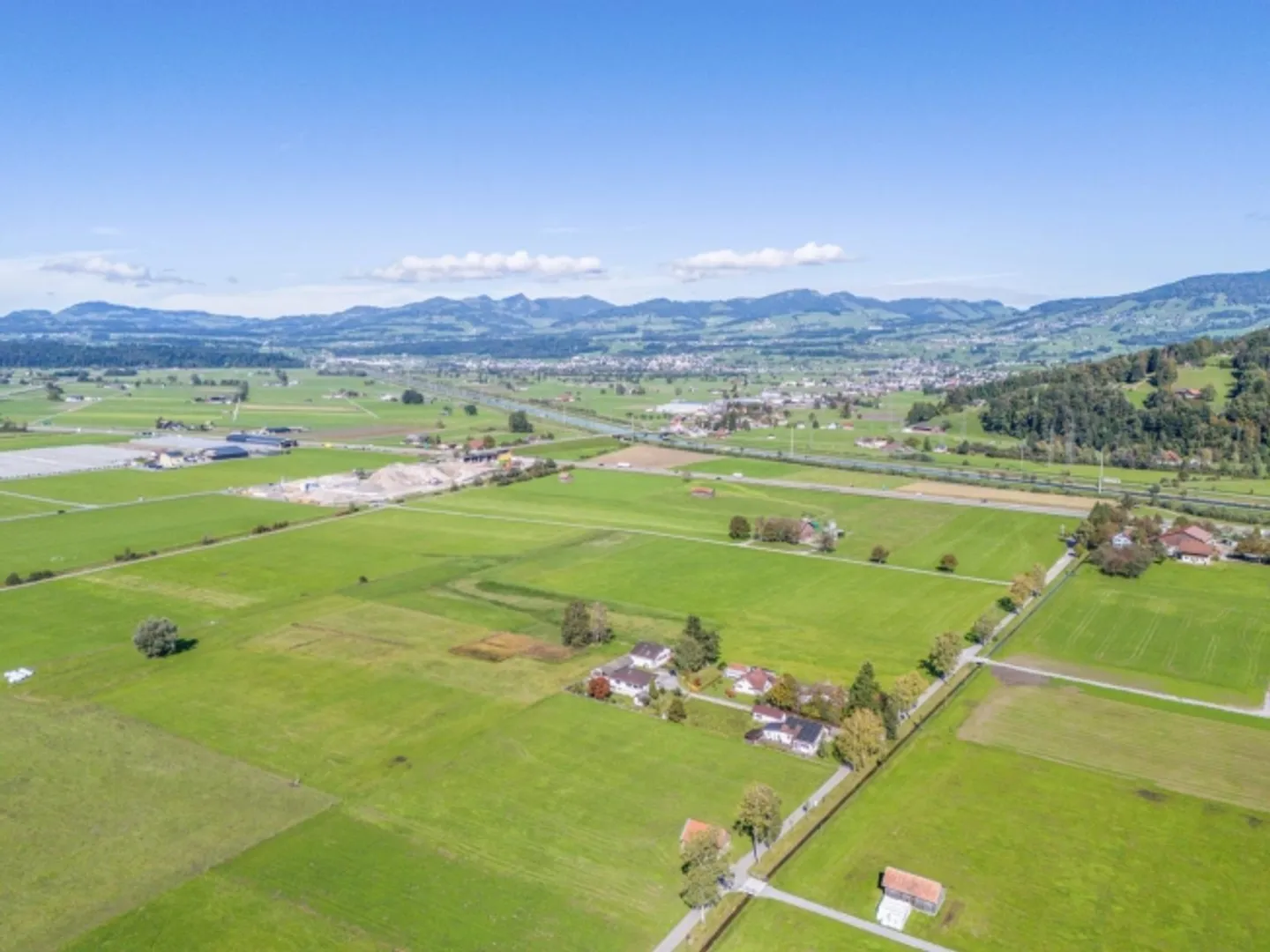 Einfamilienhaus an ruhiger und ländlicher Lage - Foto 2 di 12