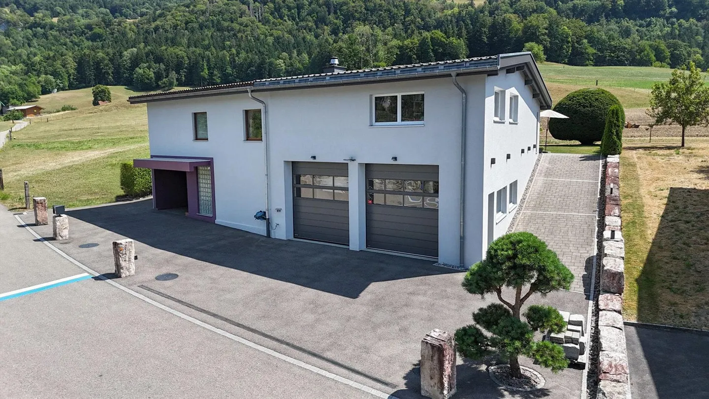 Vivere con potenziale: Casa esclusiva con estensione multifunzionale in tra... - Foto 1 di 13