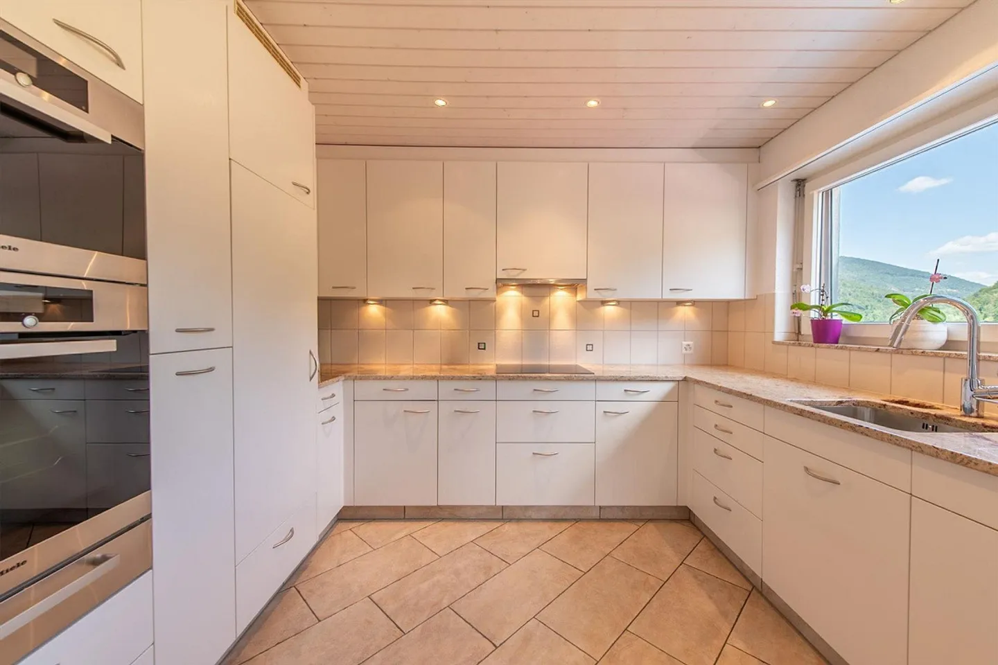 Vivere con potenziale: Casa esclusiva con estensione multifunzionale in tra... - Foto 6 di 13