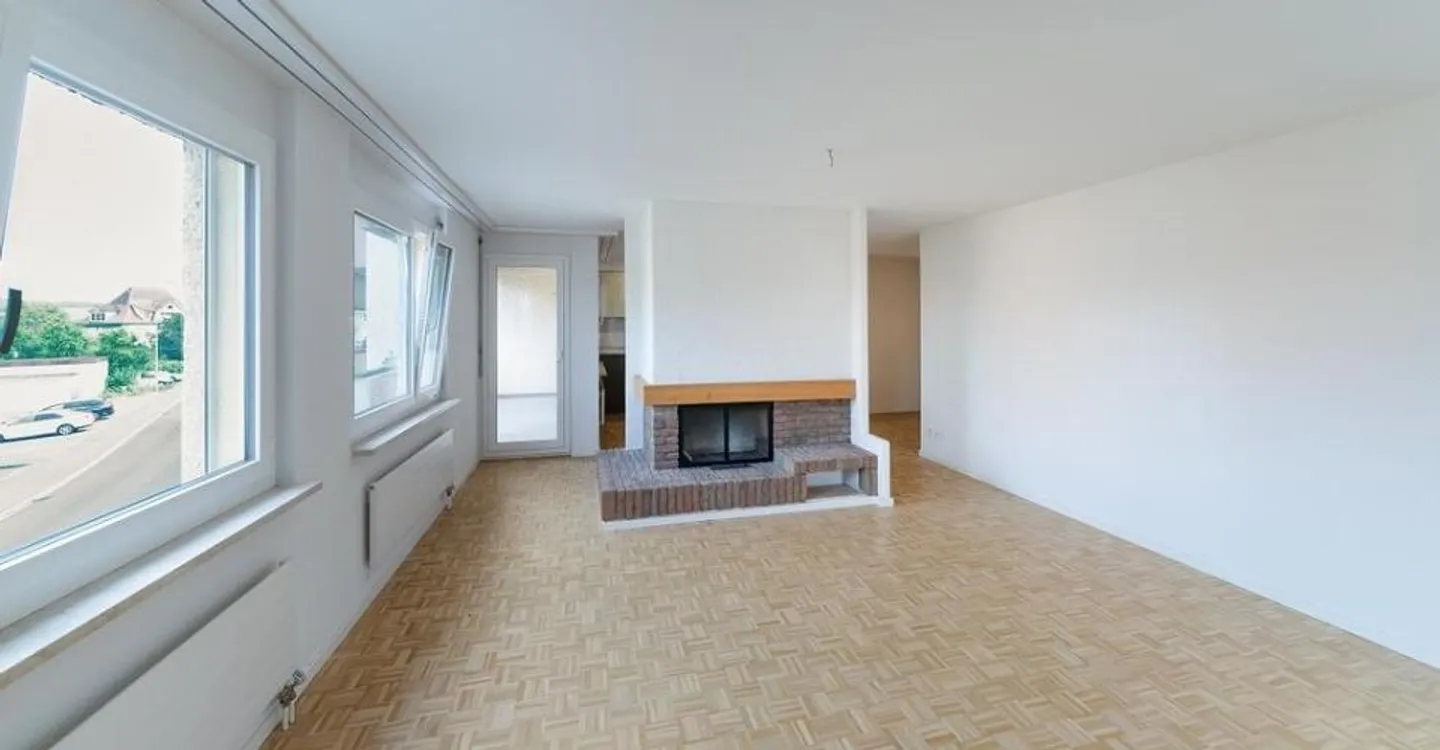 Light-flooded apartment with fireplace - Photo 1 of 8
