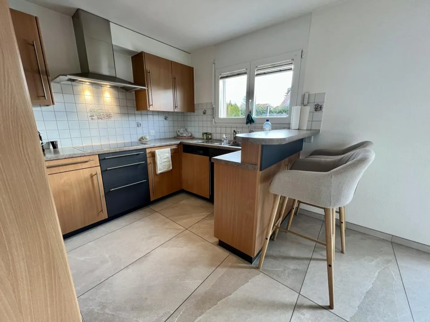 Detached house with 5.5 rooms and swimming pool - Photo 2 of 13