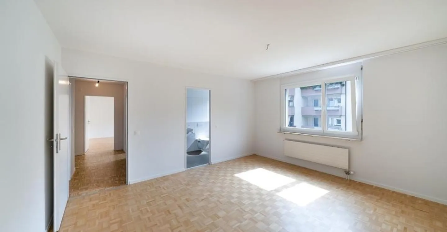 Light-flooded apartment with fireplace - Photo 6 of 8