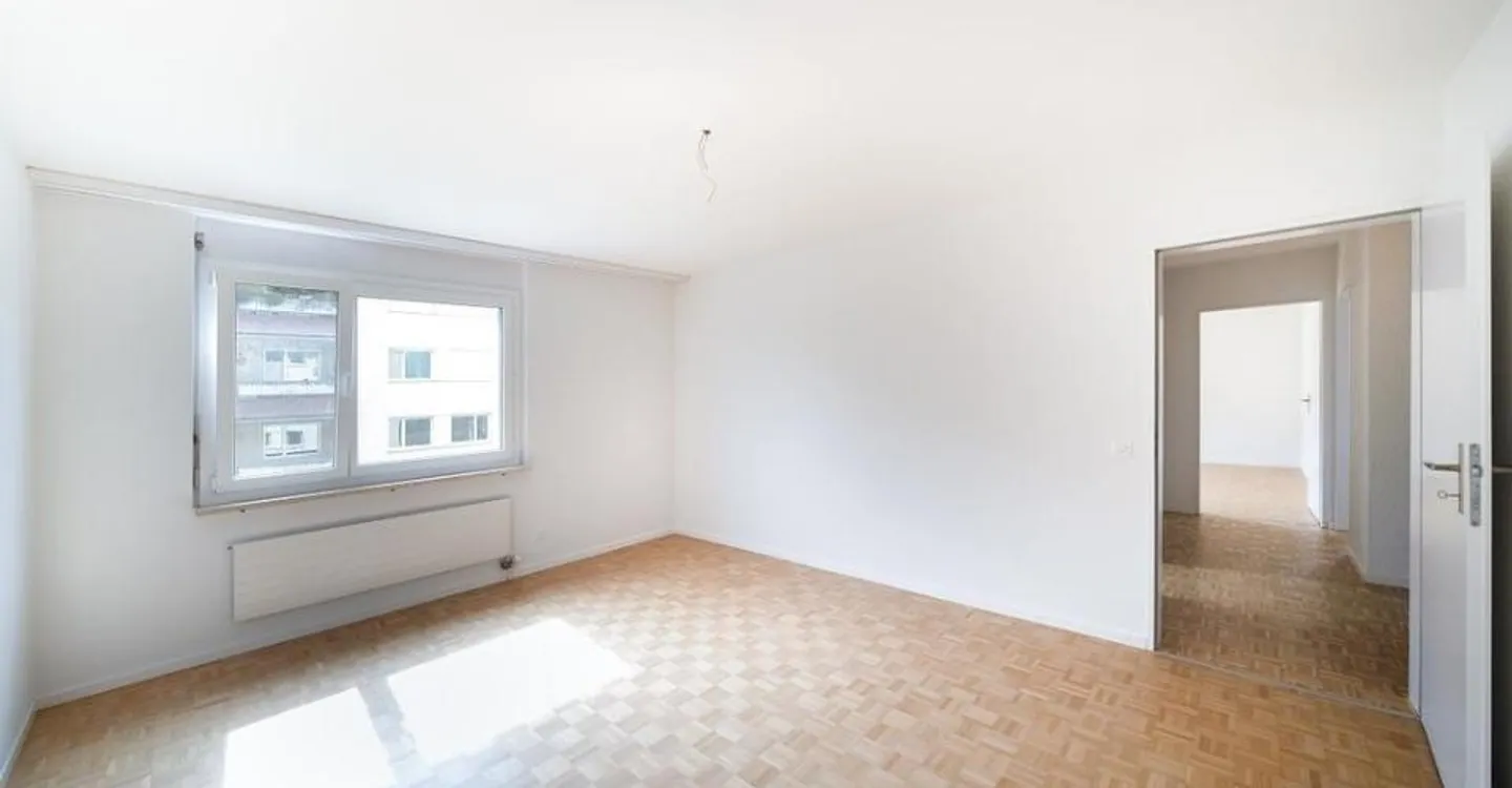Light-flooded apartment with fireplace - Photo 8 of 8