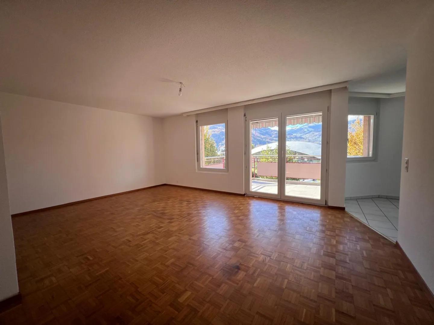 Appartement à louer - Photo 3 sur 8