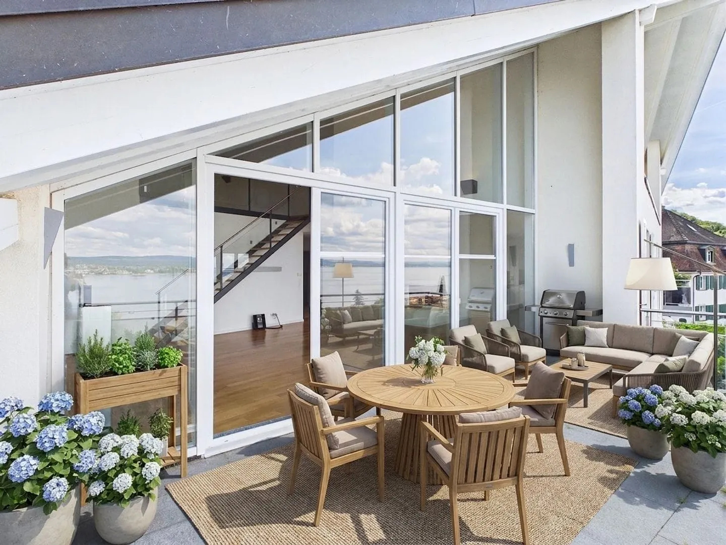 Seltene Maisonette Wohnung, einzigartiger Seesicht, 2 Terrassen und 170m2 Wohnfläche - Foto 2 von 12