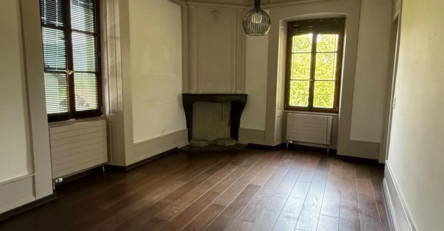Duplex élégant avec jardin - Photo 4 sur 13