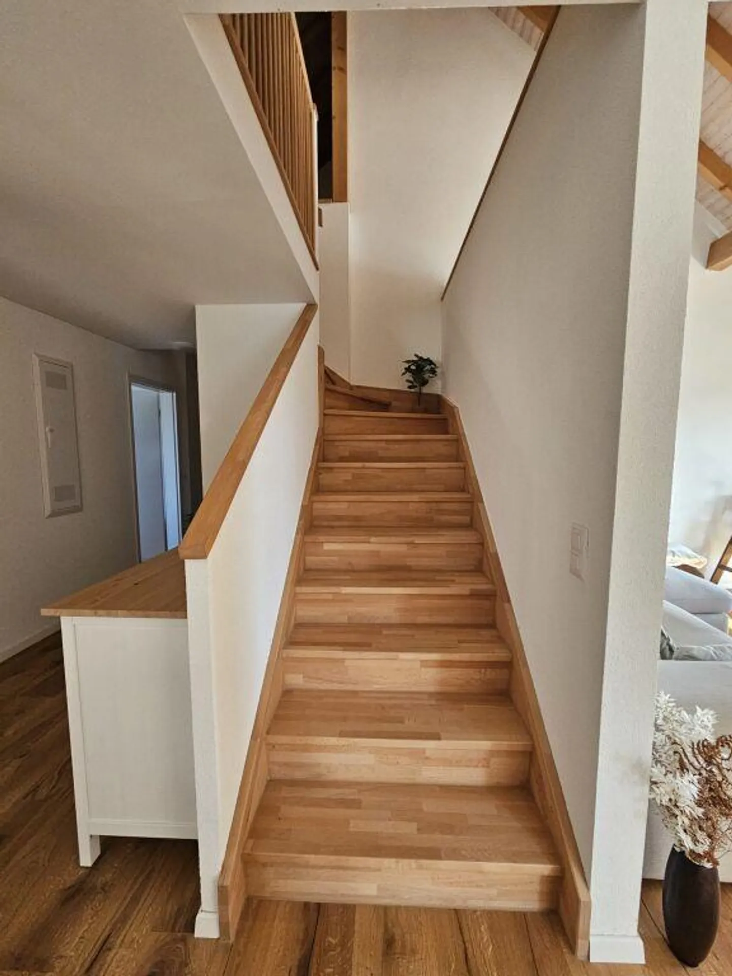 LIVING WITH CHARM - MAISONETTE ABOVE THE ROOFS OF ROMANSHORN - Photo 8 of 13