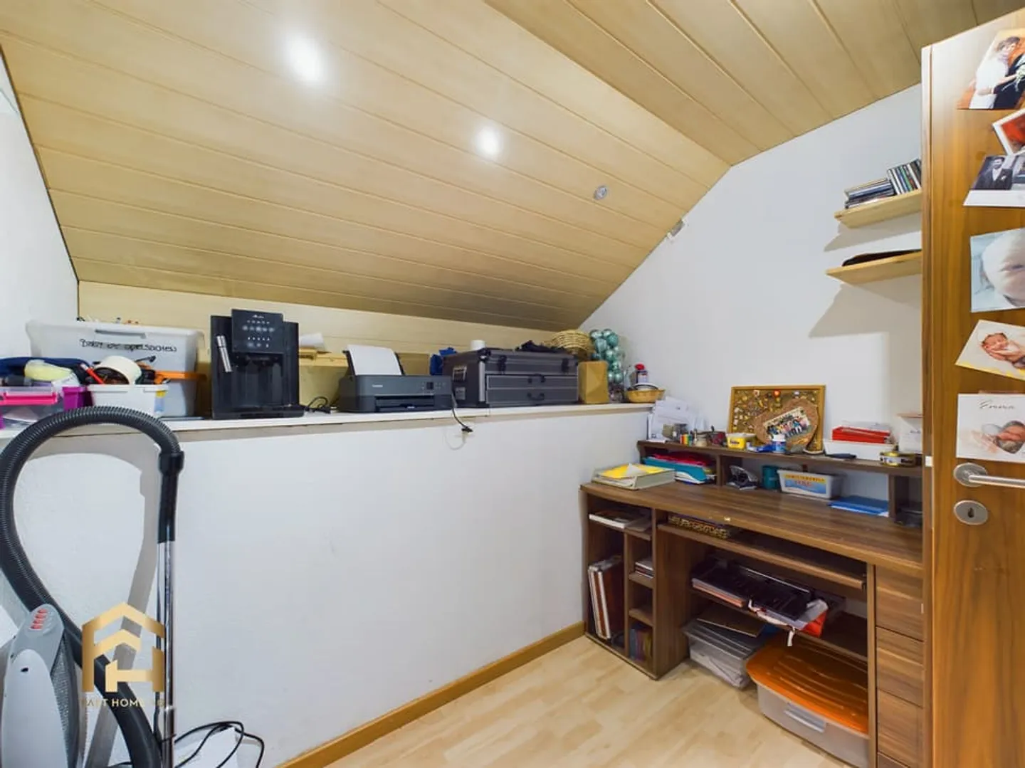 Spacious, Dreamy 6.5 Room Apartment in Unterbäch - Photo 11 of 12