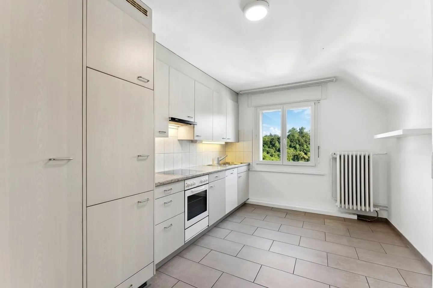 Ici attend votre nouveau chez-vous - Photo 3 sur 6