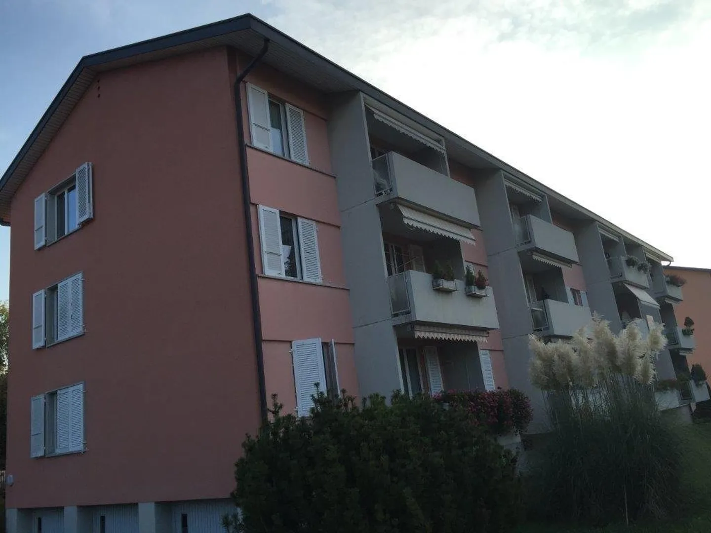 Charmante 3 1/2-Zimmerwohnung, 1. Stock links - Foto 1 von 9