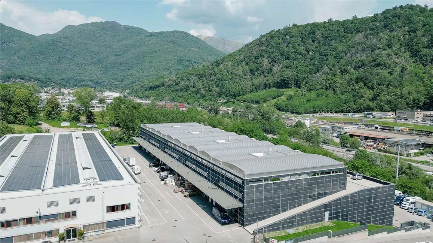 Vente d'une opportunité de revenu commercial à Bedano - Photo 2 sur 8