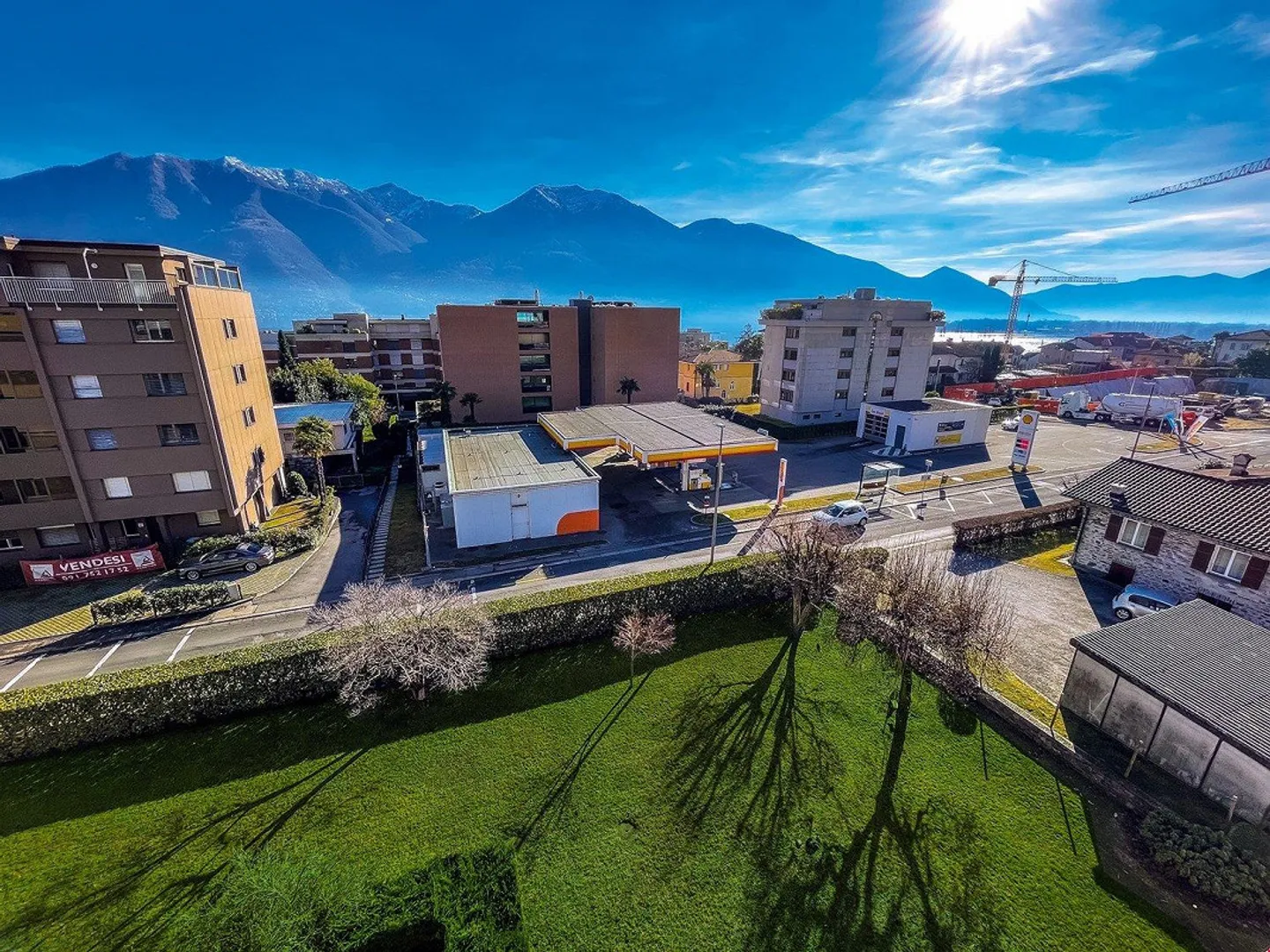À deux pas du lac, grand appartement 4.5 pièces très ensoleillé - Photo 1 sur 13