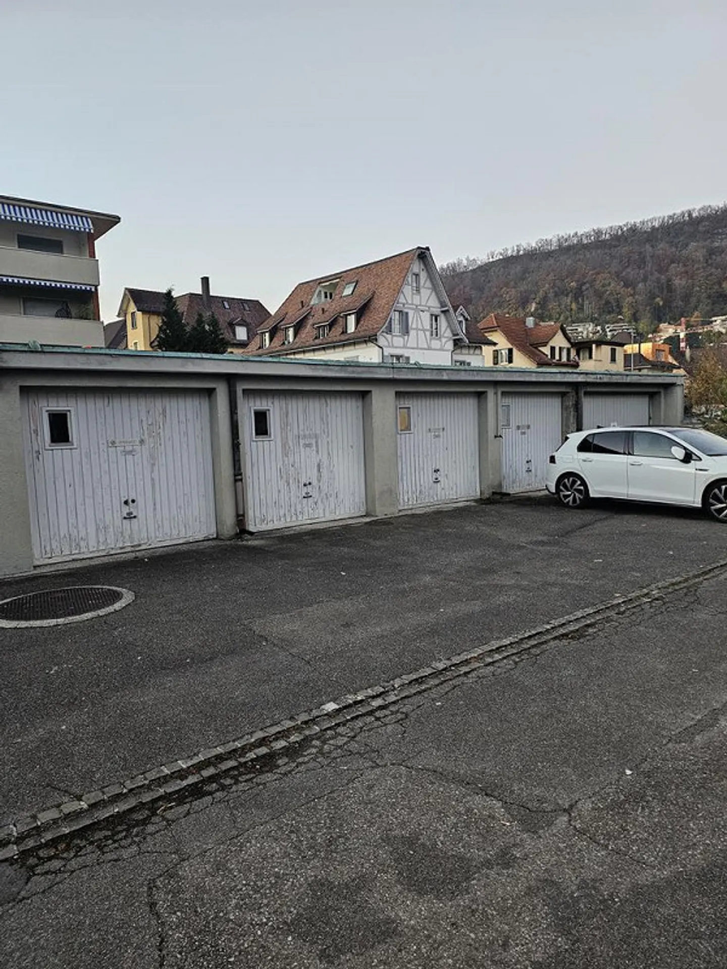Garage à louer ! - Photo 2 sur 3