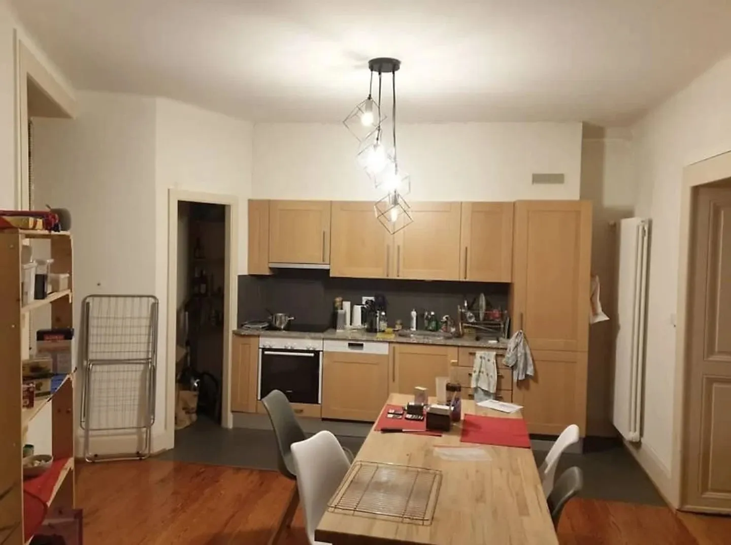 2.5 Room Apartment - Photo 2 of 5