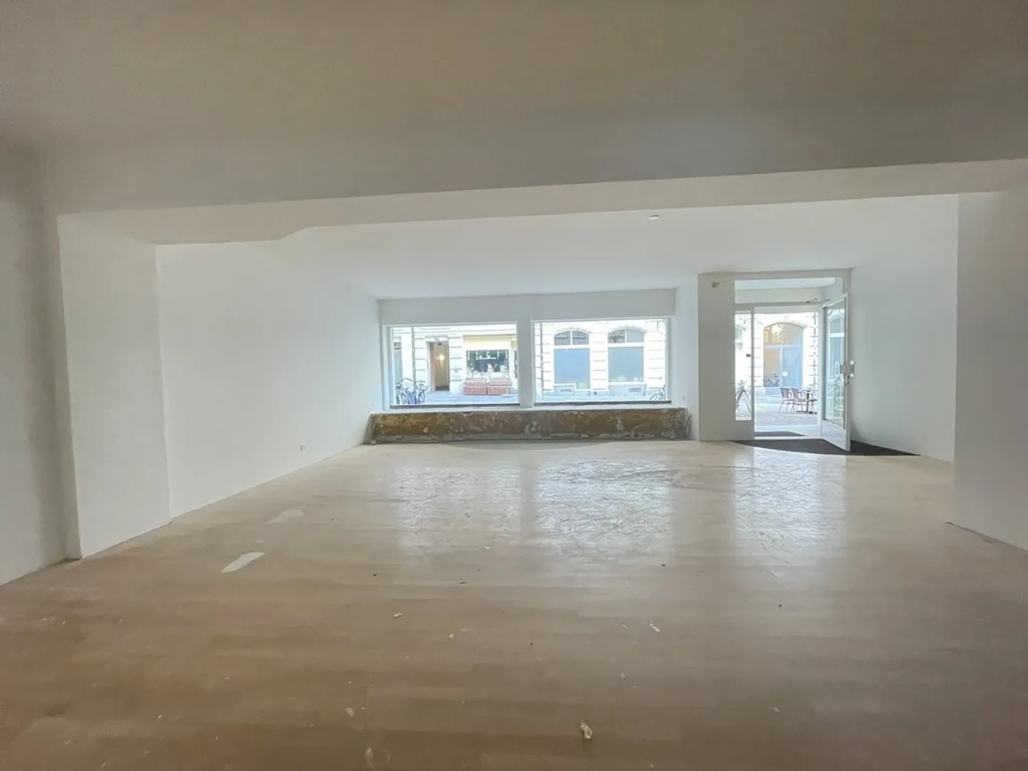 Spazio commerciale nel cuore di Niederdorf Zurigo - Foto 4 di 5