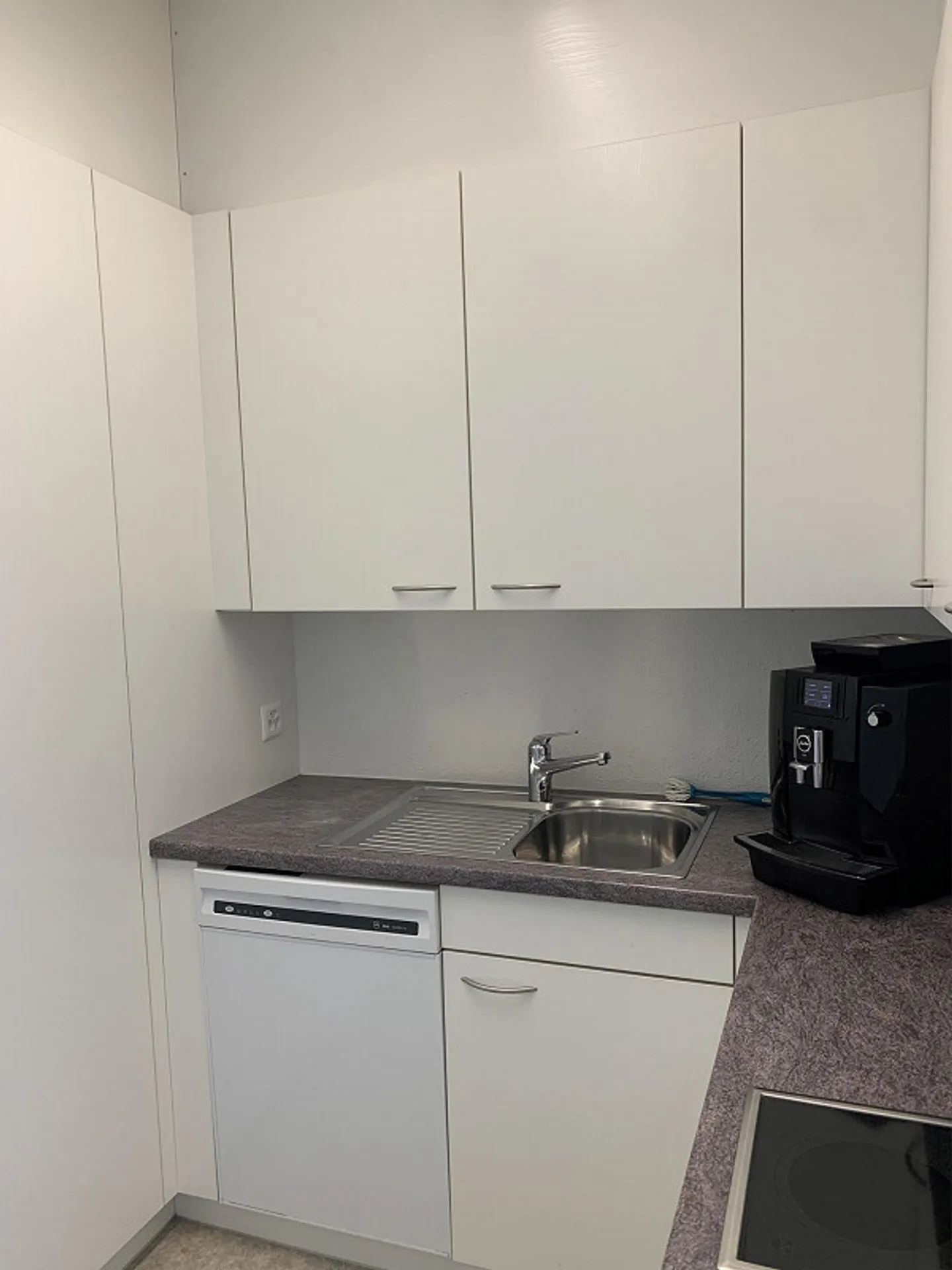 25m2 Office Space - Photo 4 of 5