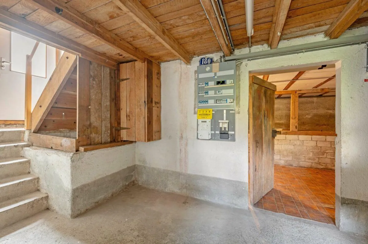 Charmantes Freistehendes Einfamilienhaus - Foto 15 von 17