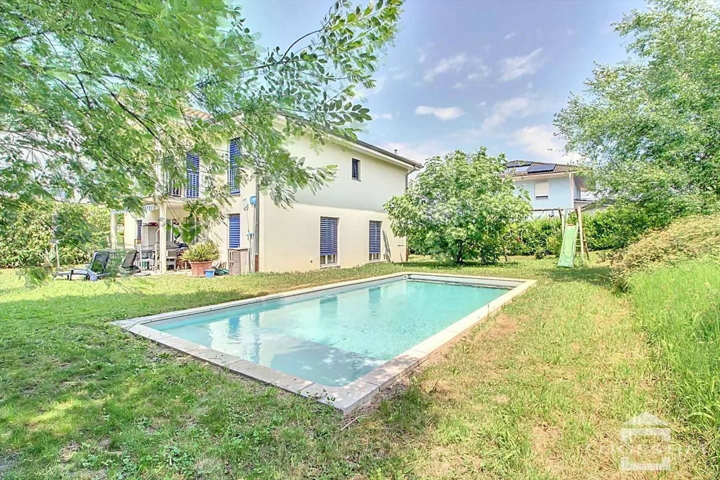 Villa 6,5 Zimmer - Foto 1 von 13