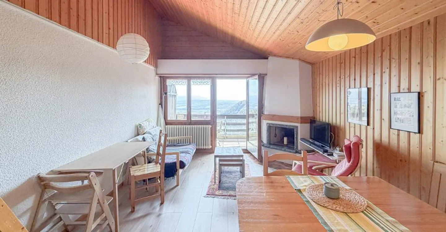Appartement PPE de 2.5 pces avec balcon et galerie Splendide vue - Foto 4 di 13