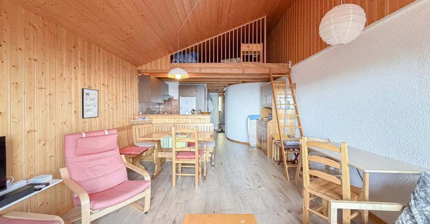 Appartement PPE de 2.5 pces avec balcon et galerie Splendide vue - Foto 6 di 13