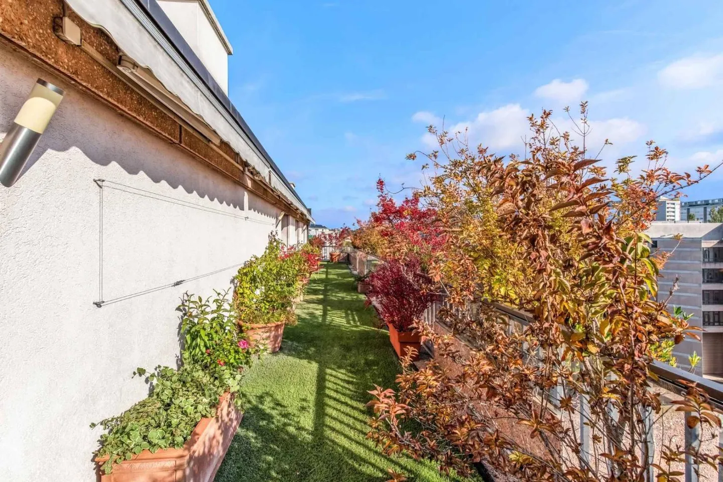 Superbe Attique avec Terrasse - Photo 10 sur 11