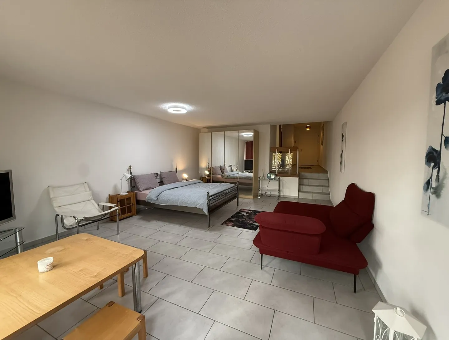 🌿 Bright Modern Studio with Balcony & Garden Access | Minutes from Zürich HB - Photo 1 of 13