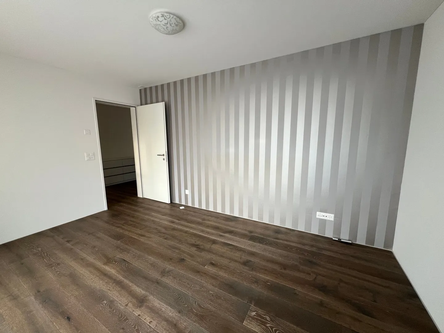 Luxuriöses Familienhaus in Oberwil-Lieli - Foto 14 von 23