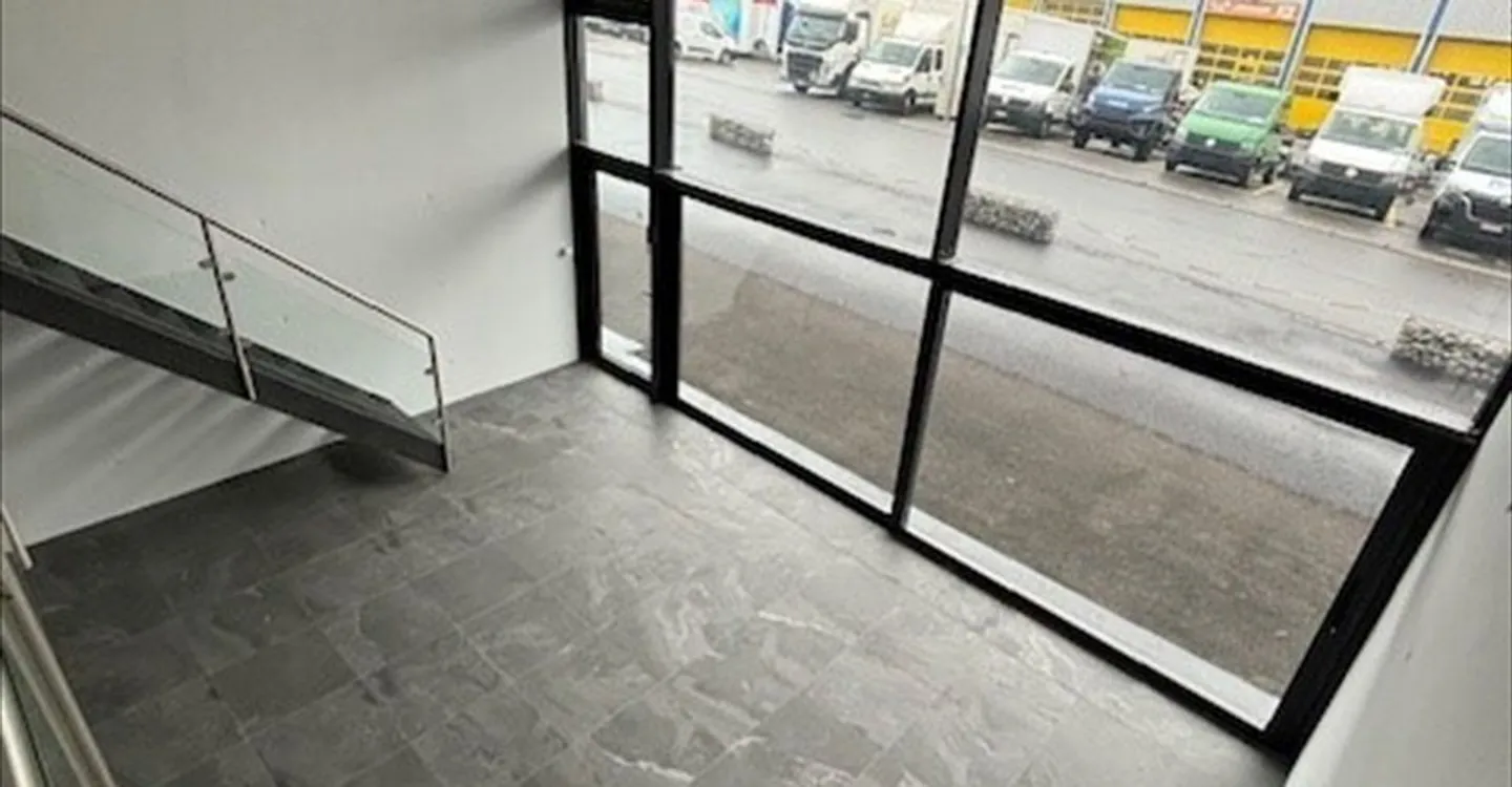 Immeuble mixte à louer - Photo 1 sur 6