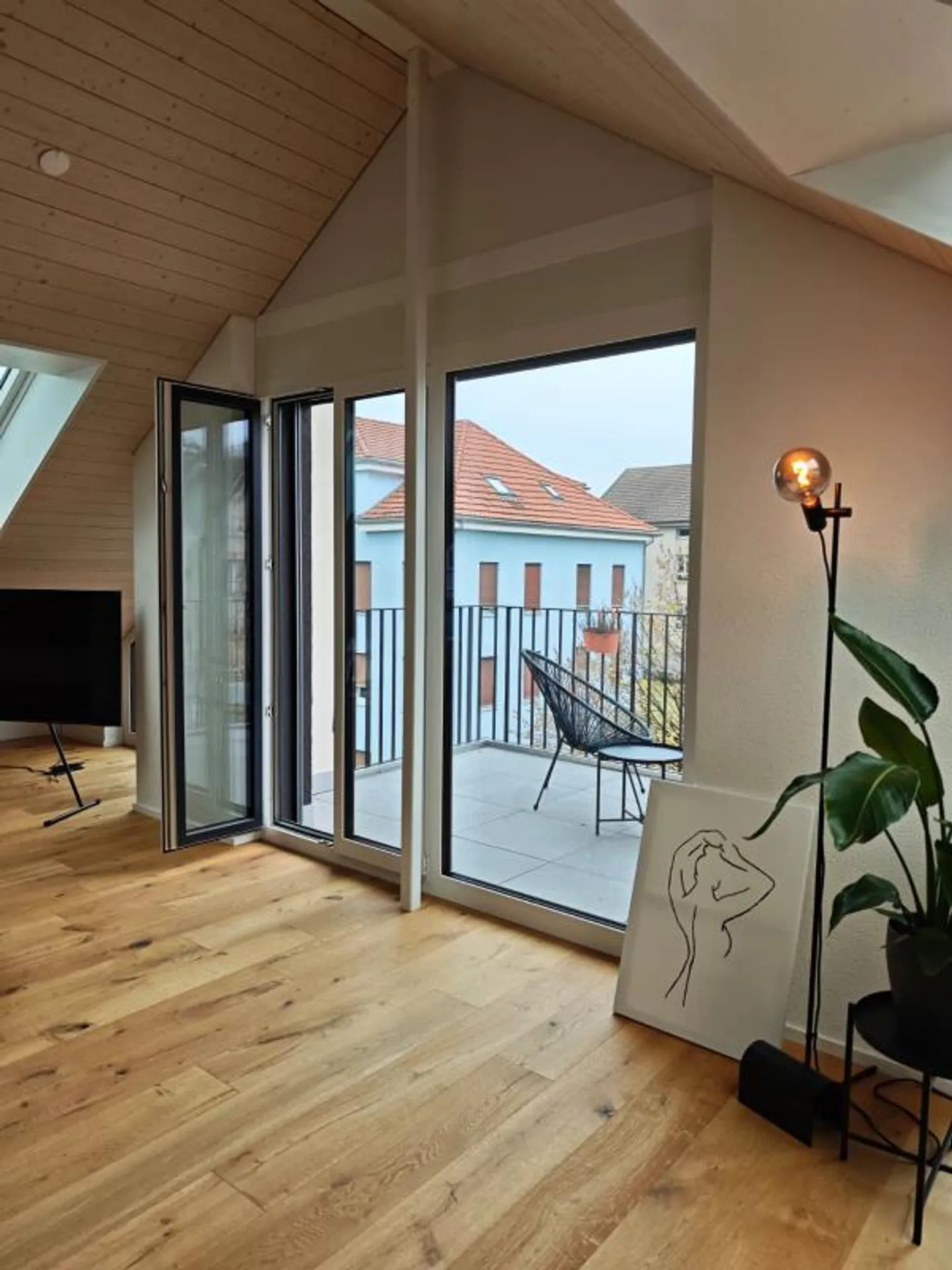 Appartamento attico di 1,5 stanze - Foto 2 di 5