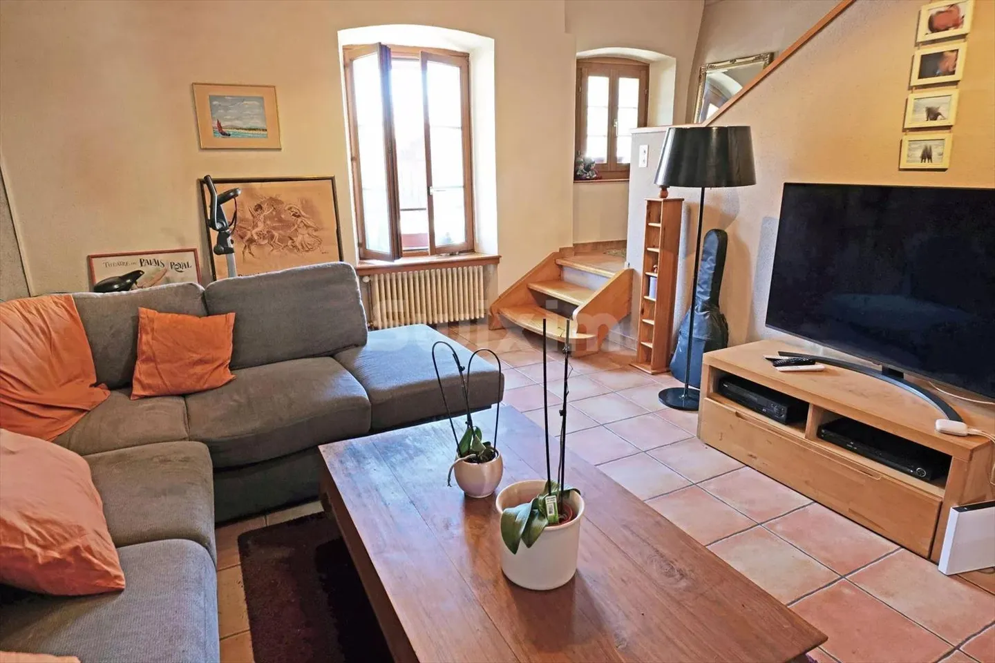 Duplex spazioso di 5,5 stanze nel centro del villaggio - Foto 1 di 4